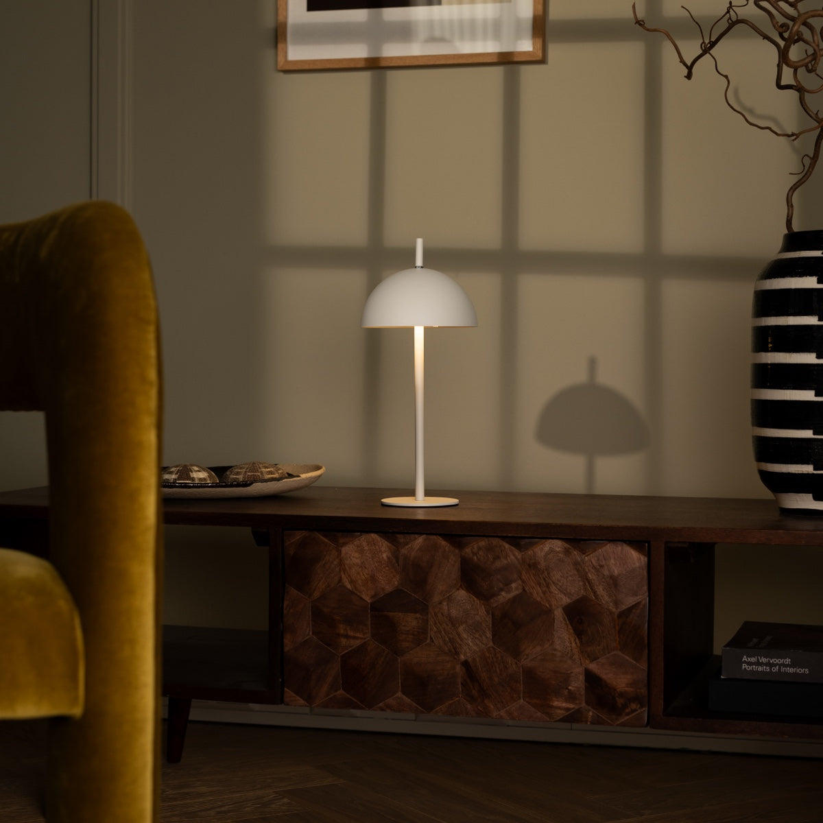 How-rechargeable-table-lamps-can-improve-the-decor-of-your-home. Tavellio