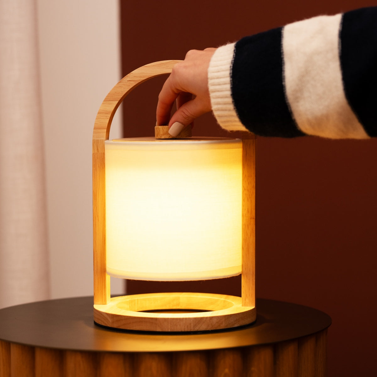 The-benefits-of-energy-efficiency-with-rechargeable-table-lamps Tavellio