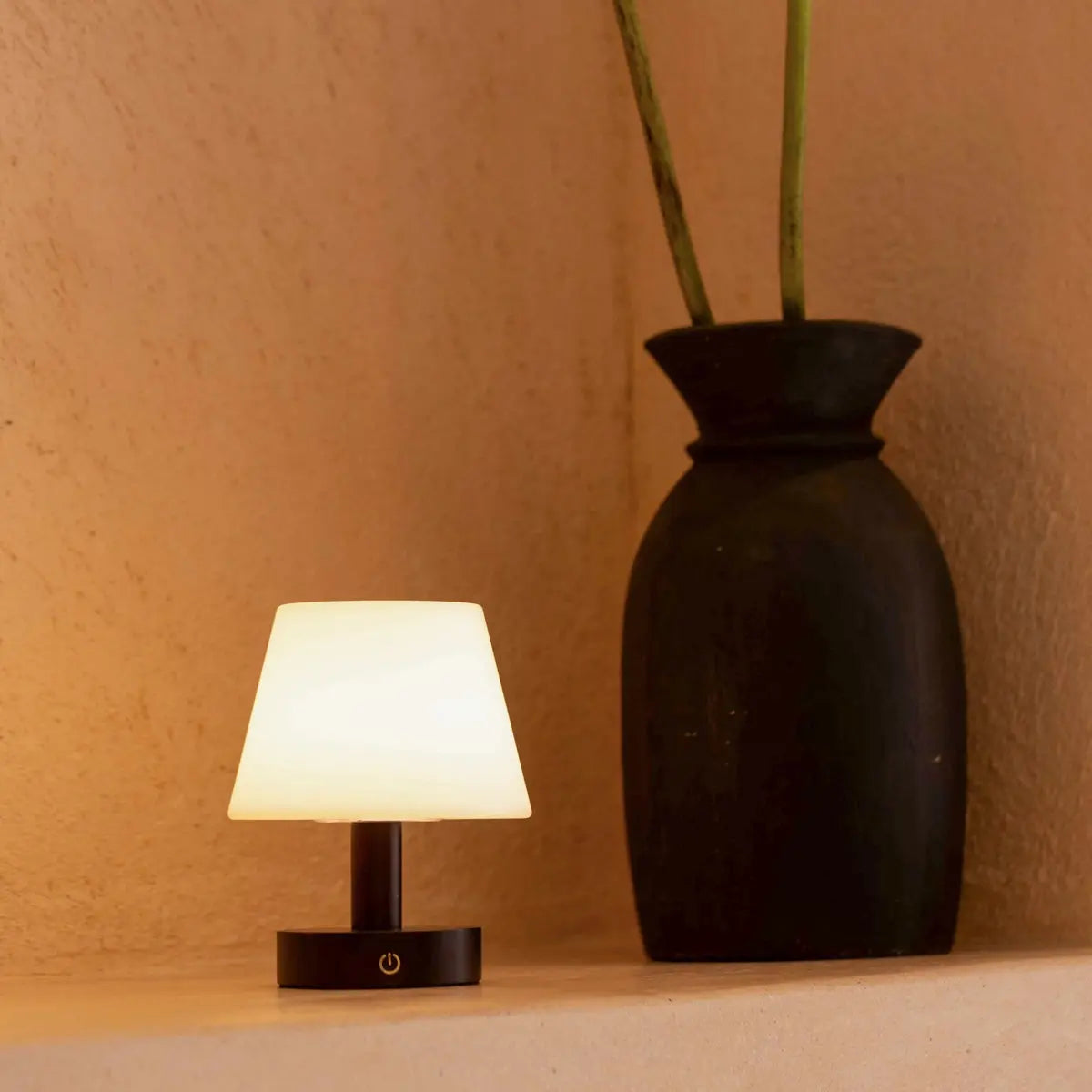 Teddy Black Wooden Rechargeable Table Lamp | Dimmable & Cordless with 3 Light Modes Tavellio