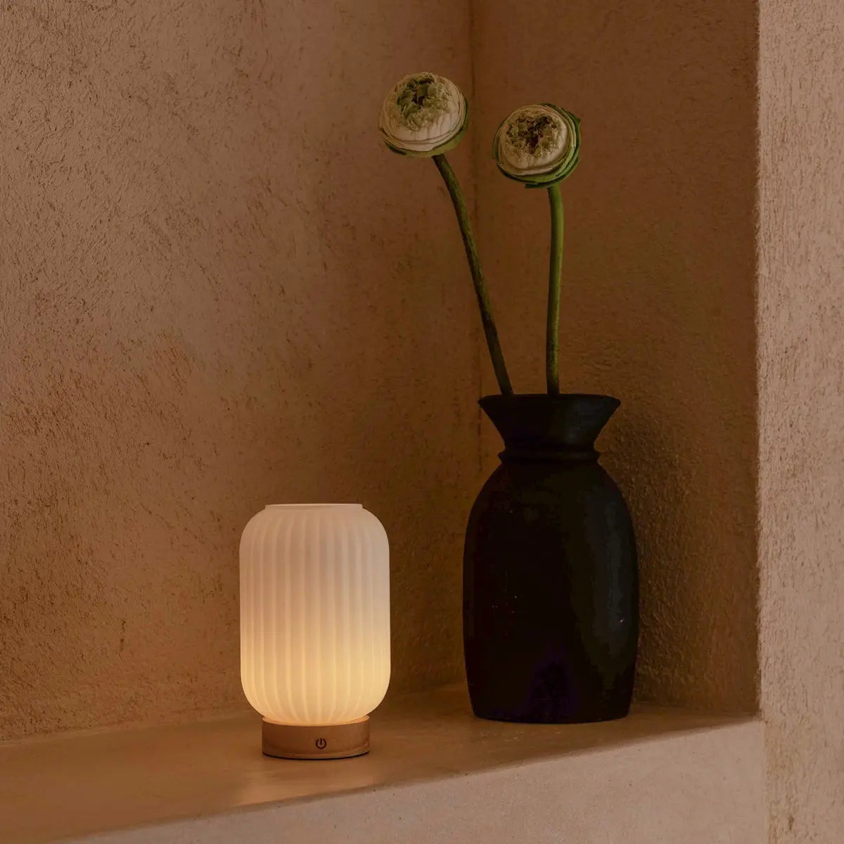 Lilly Unique Rechargeable Lamp – Frosted Glass & Wooden Base, Dimmable, 3 Light Modes Tavellio