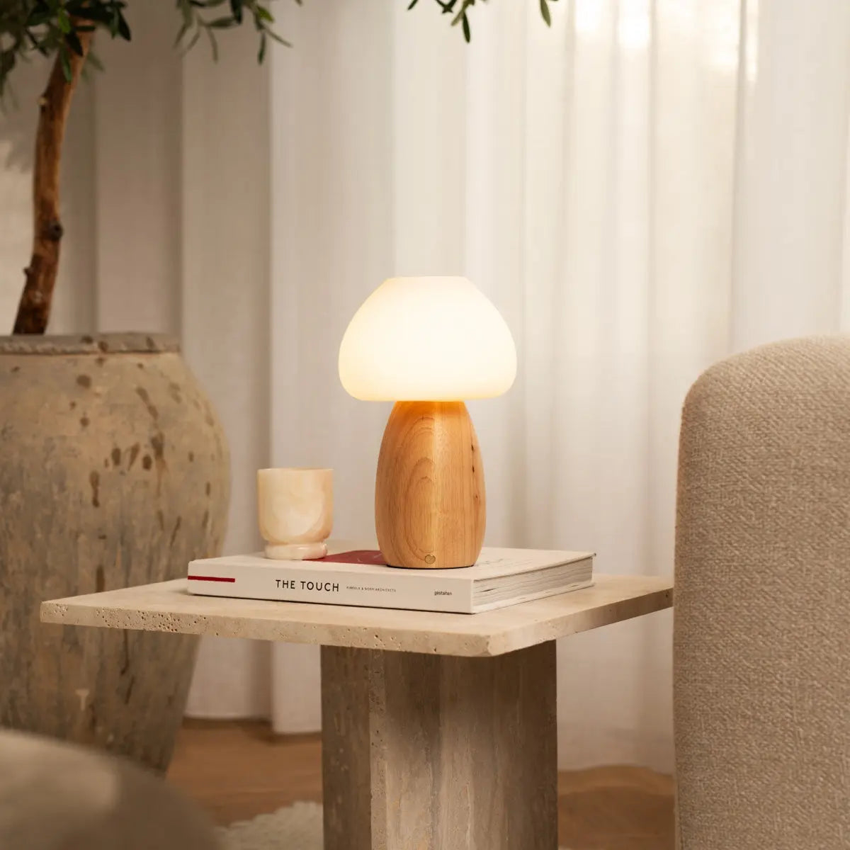 Bear Stylish Rechargeable Lamp – Cordless, Dimmable, Eco-Friendly Design Tavellio