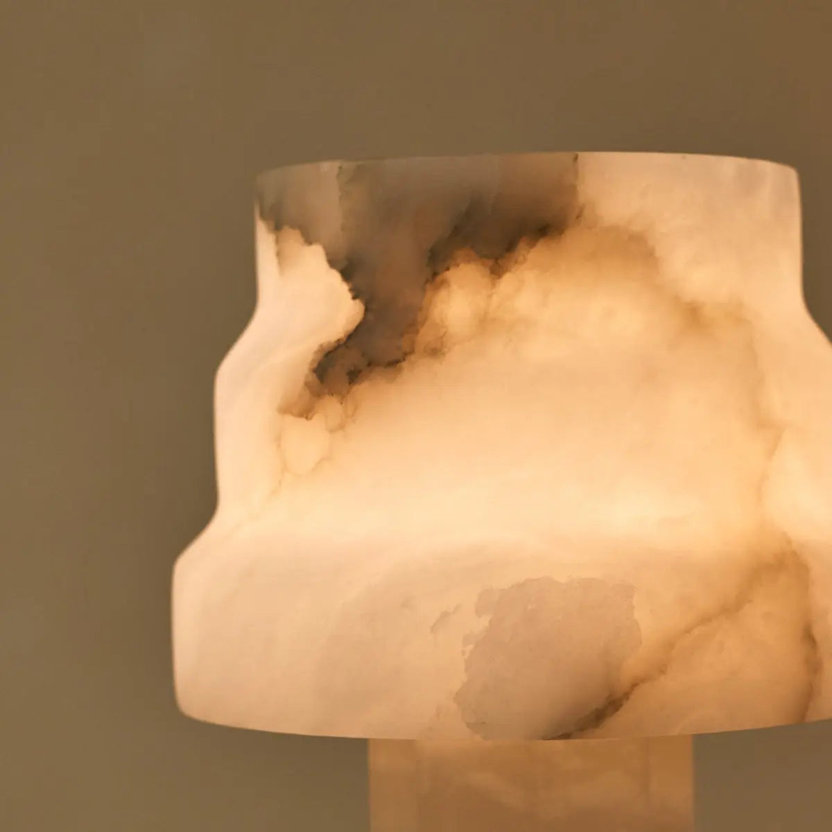 Alessandra Alabaster Lamp | Elegant Modern Lighting for Interiors Tavellio