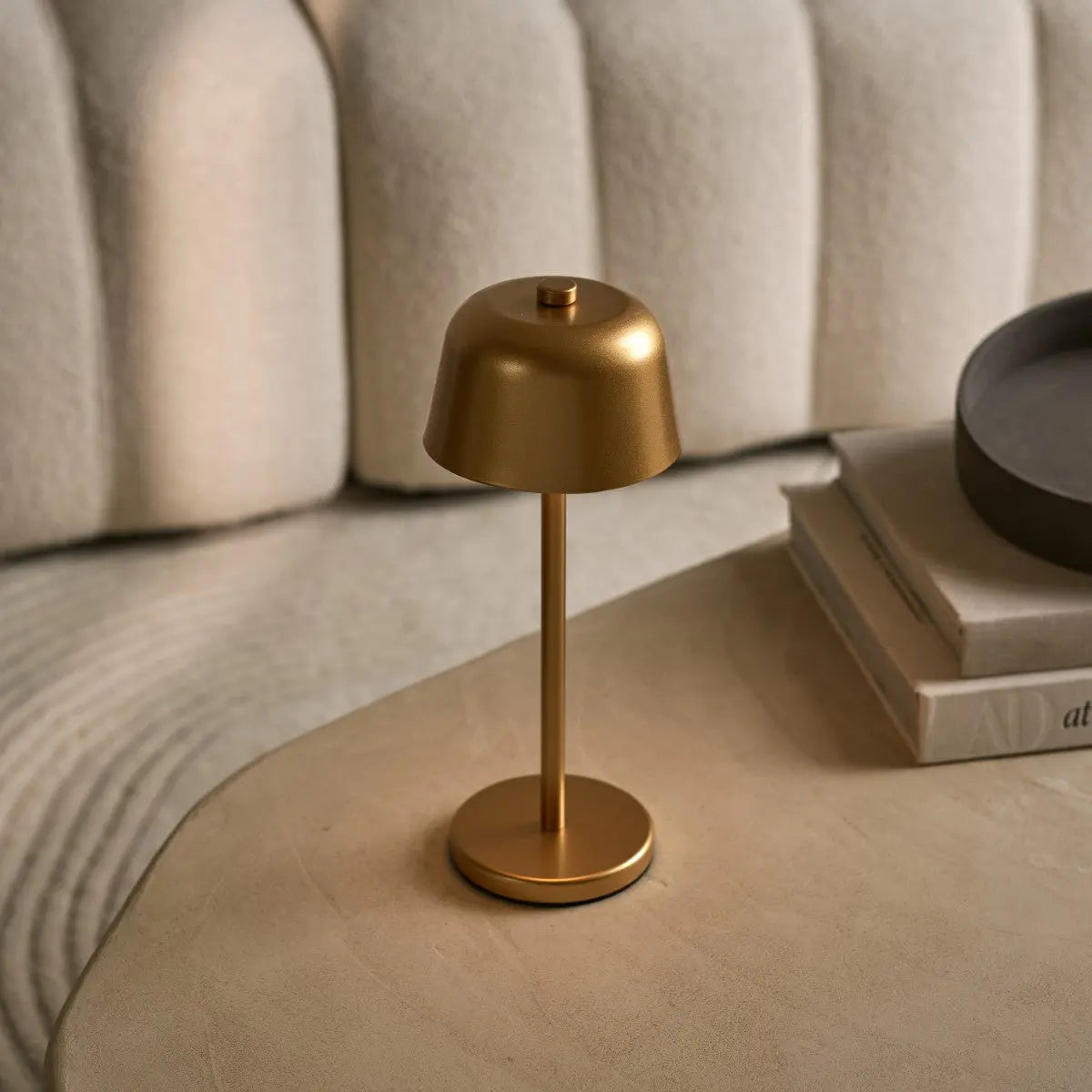 Anton Gold Rechargeable Table Lamp | Sleek & Cordless Lighting Tavellio